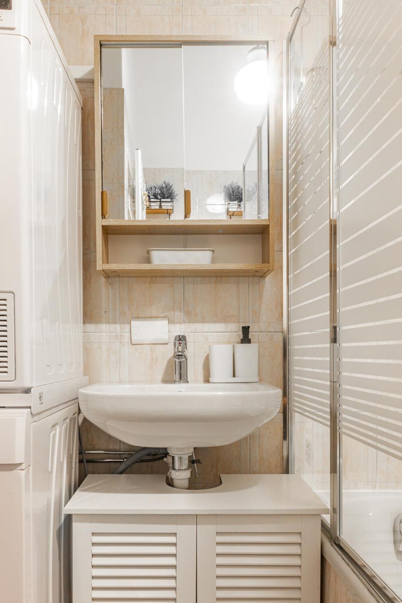 Free Parking - 5 Min By Walk From City Center 코모 외부 사진