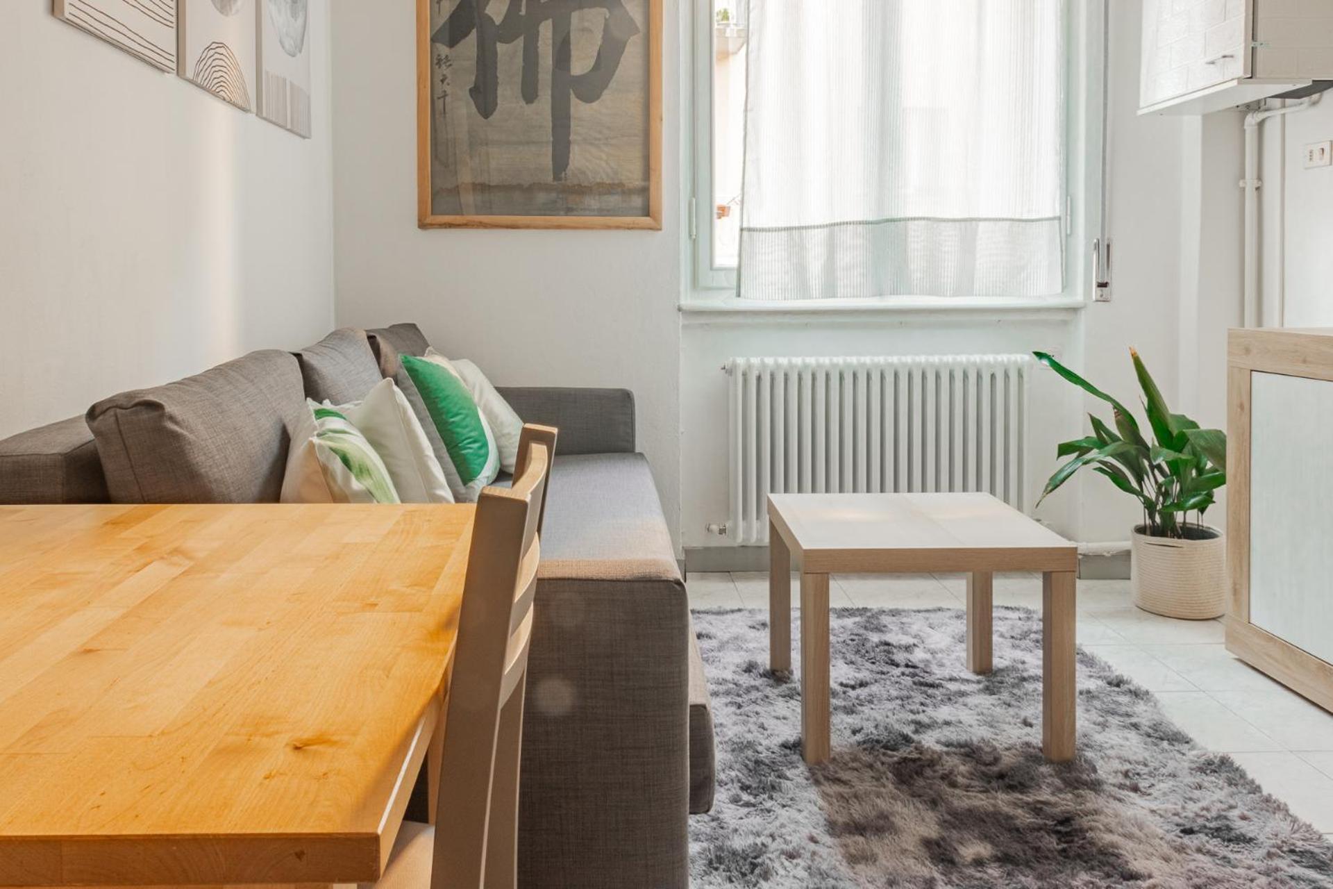 Free Parking - 5 Min By Walk From City Center 코모 외부 사진