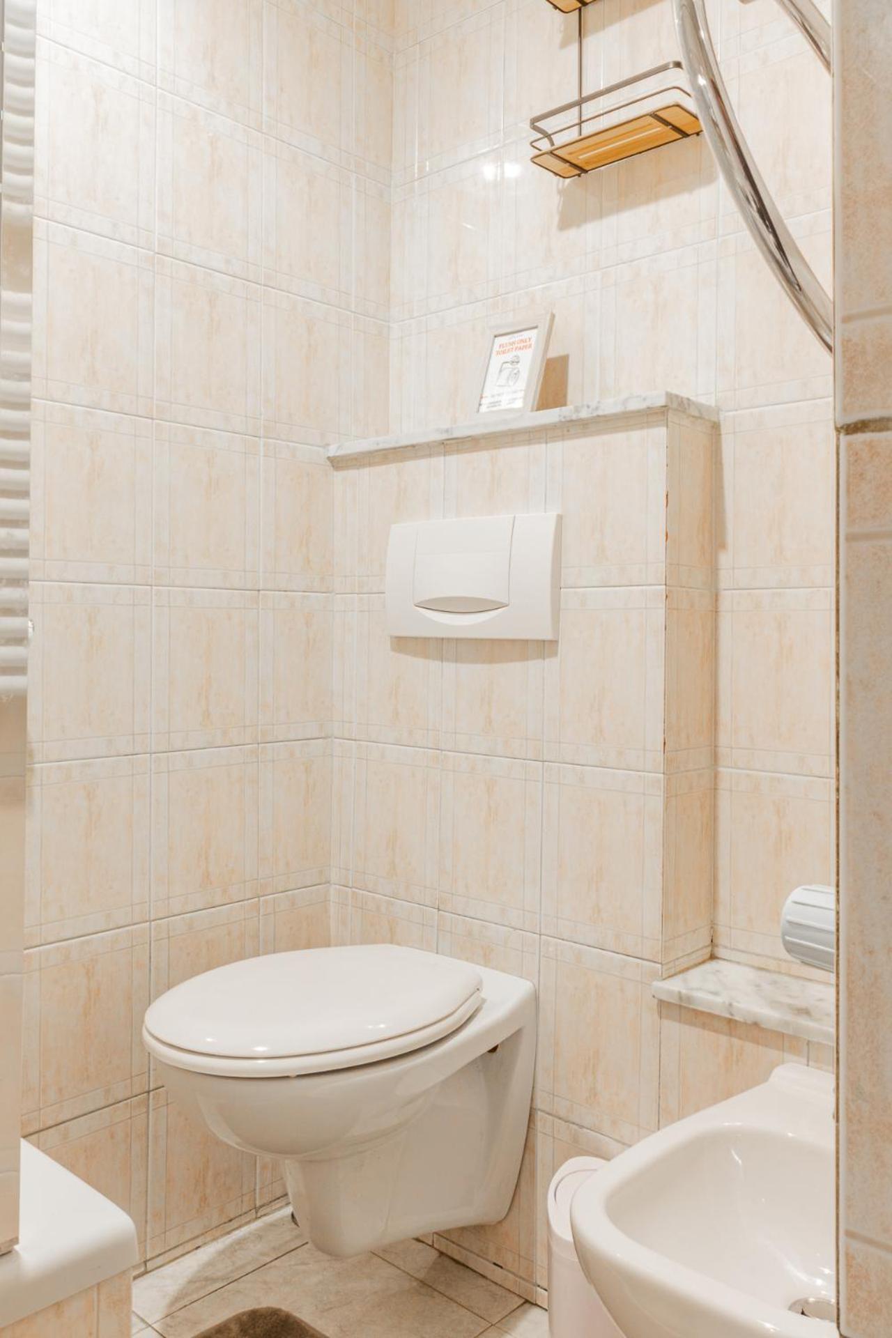 Free Parking - 5 Min By Walk From City Center 코모 외부 사진